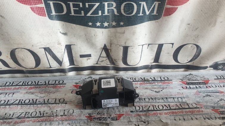 Releu ventilator habitaclu Audi A4 B8 2.0 TDI cod 
