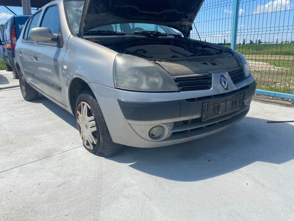 Renault Clio II sedan din 2005, motor 1.5 dci, tip K9K-A7