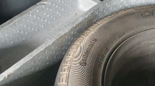 Rezerva Dacia Duster R16 echipata cu pne