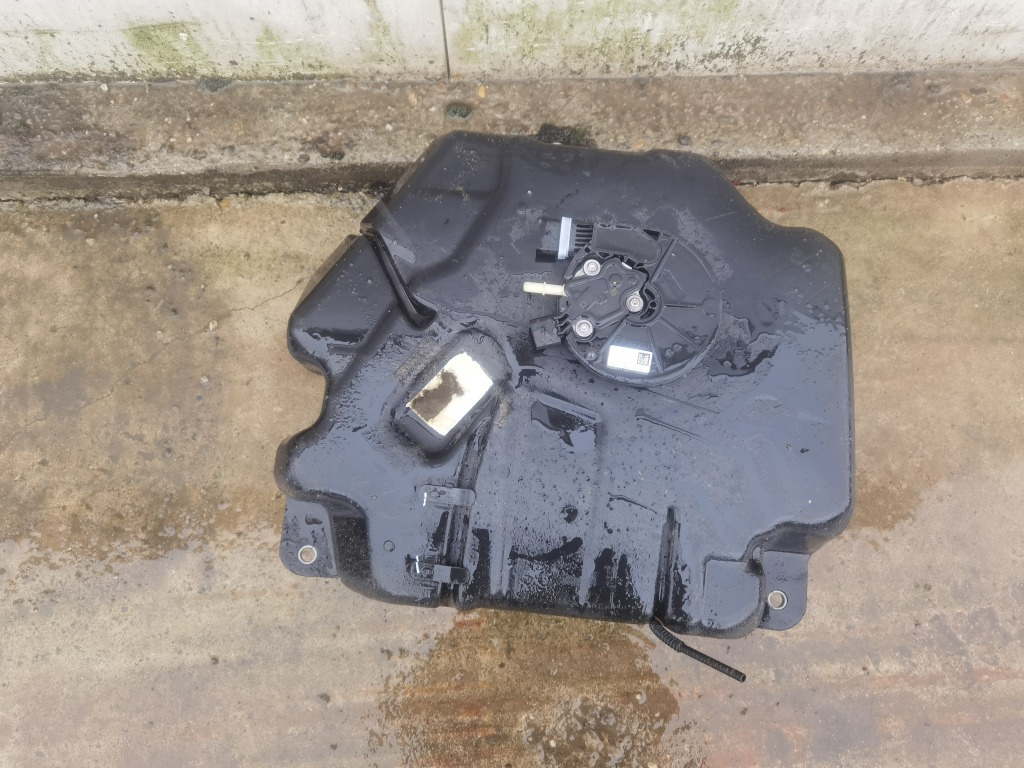 Rezervor adblue  Mercedes E350 cdi w207 coupe 0444040005