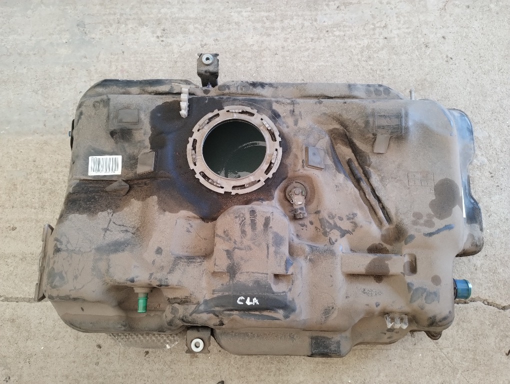 Rezervor Benzina Mercedes CLA C117 din 2015 cod. A2464703001