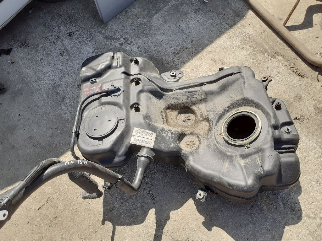 REZERVOR COMBUSTIBIL AUDI A4 B8 2011 OEM:8K0201021GD.