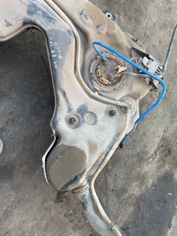 Rezervor motorina / carburant dezechipat Vw Passat B8 2.0 tdi 4x4 diesel 2015 berlina sedan