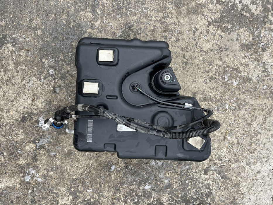 Rezervor + pompa AdBlue BMW Seria 5 F10 F11
