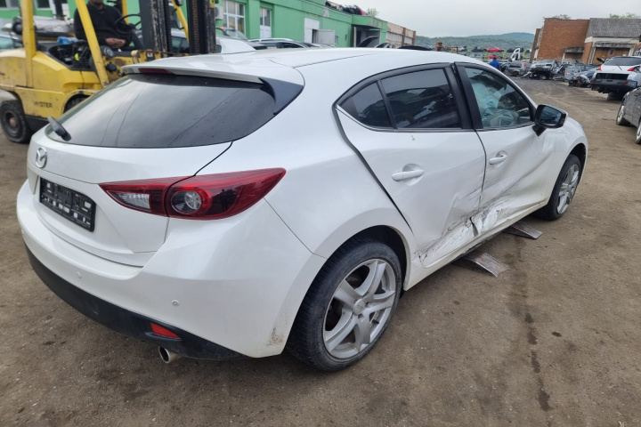 Rezervor vacuum 2.2 d SH Mazda 3 BM [201