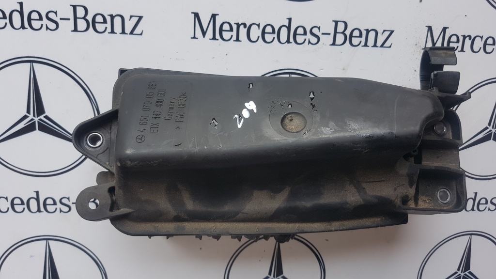 Rezervor vacuum Mercedes W204 A6510700568