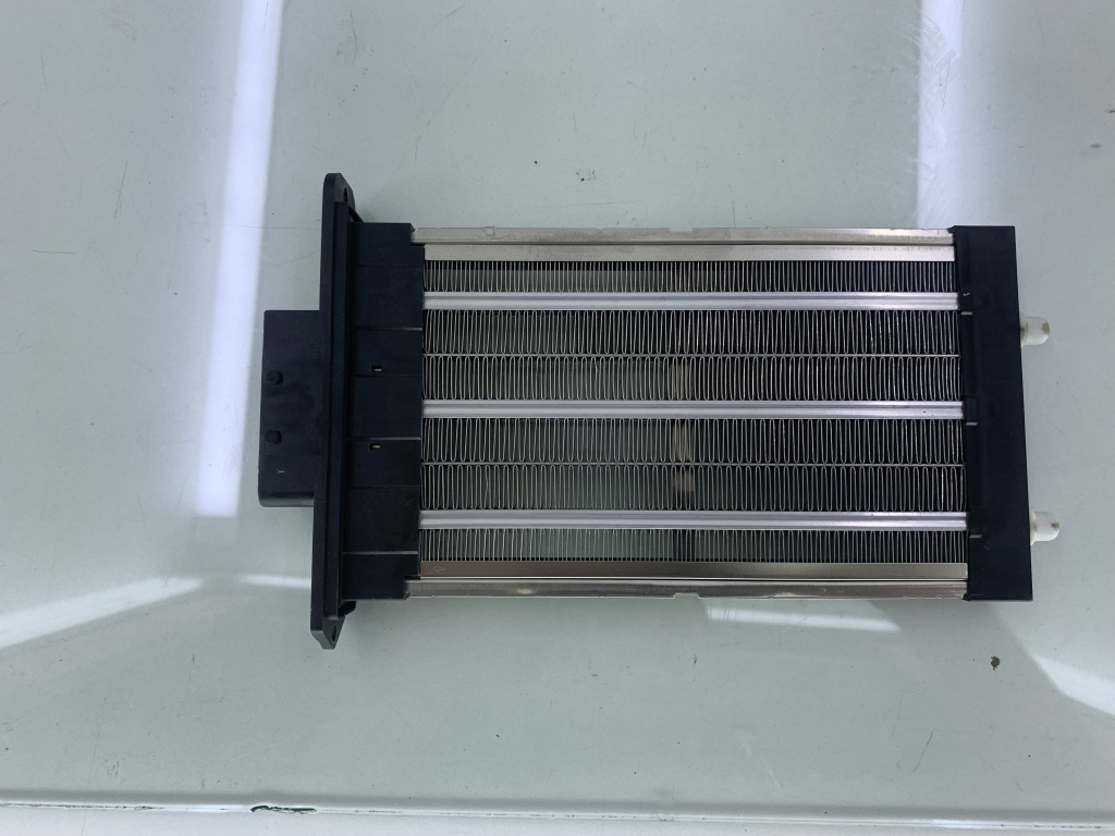 Rezistenta caldura bord Hyundai I20 D3FA 2014-2020 DezP: 27289