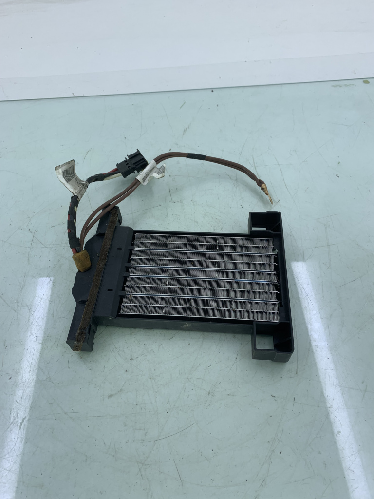 Rezistenta caldura bord VW POLO 9N 1.4 BNM 2001-2009 6Q0963235B DezP: 34313