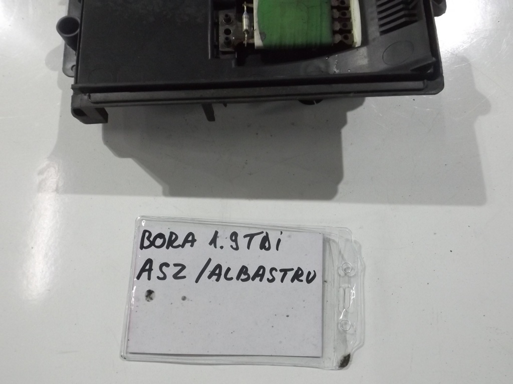 Rezistenta /releu trepte aeroterma cu AC Bora / Golf 4