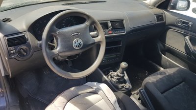 Rezistenta trepte Volkswagen Golf 4 1999