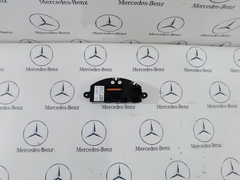 Rezistente trepte Mercedes GLA X156 a2469064100