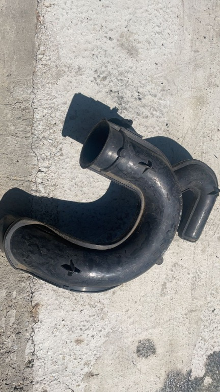 Rezonator Renault Megane 3 cod produs:8200923128--A