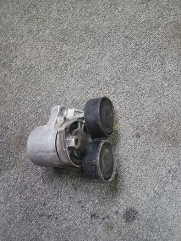 Rolă întinzătoare accesorii BMW seria 5 F10 184 CP 2.0 diesel