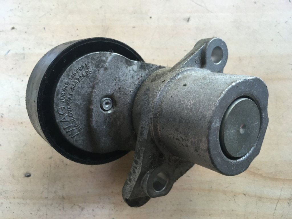 Rola intinzatoare 1.0 tsi audi a3 8v rapid 04e145299l