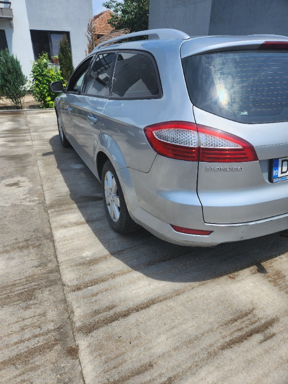 Rulou polita portbagaj Ford Mondeo Turni