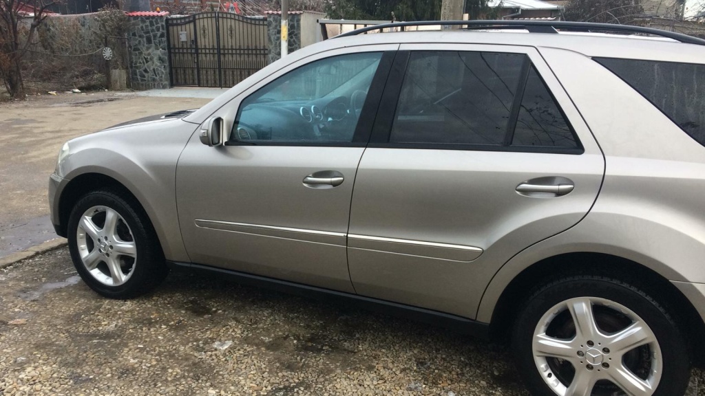 Rulou polita portbagaj Mercedes M-CLASS 