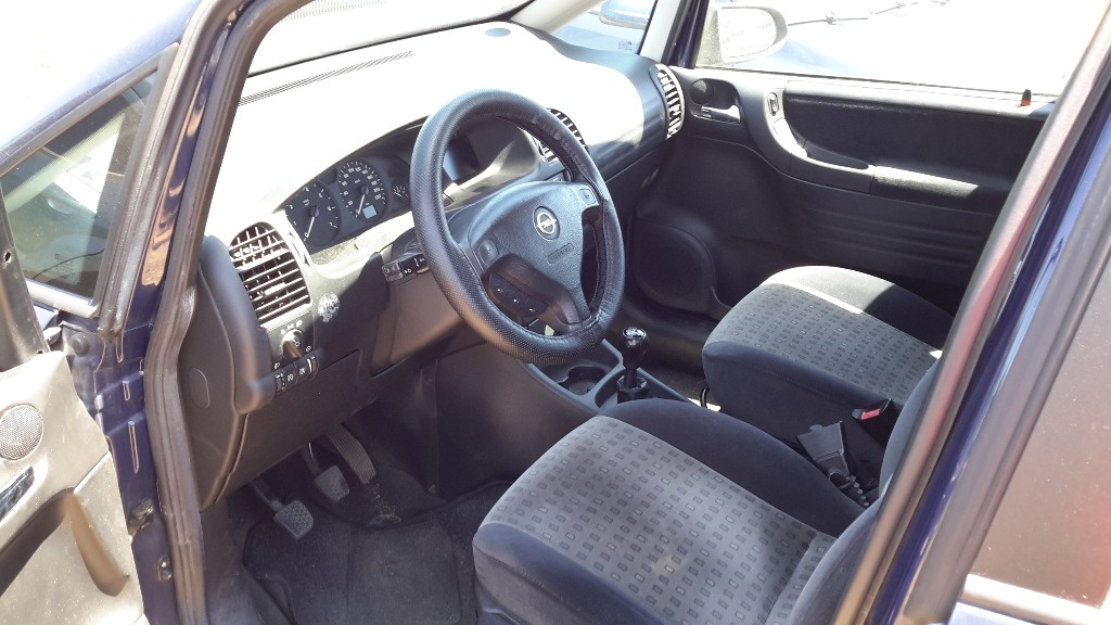 Rulou polita portbagaj Opel Zafira 2002 
