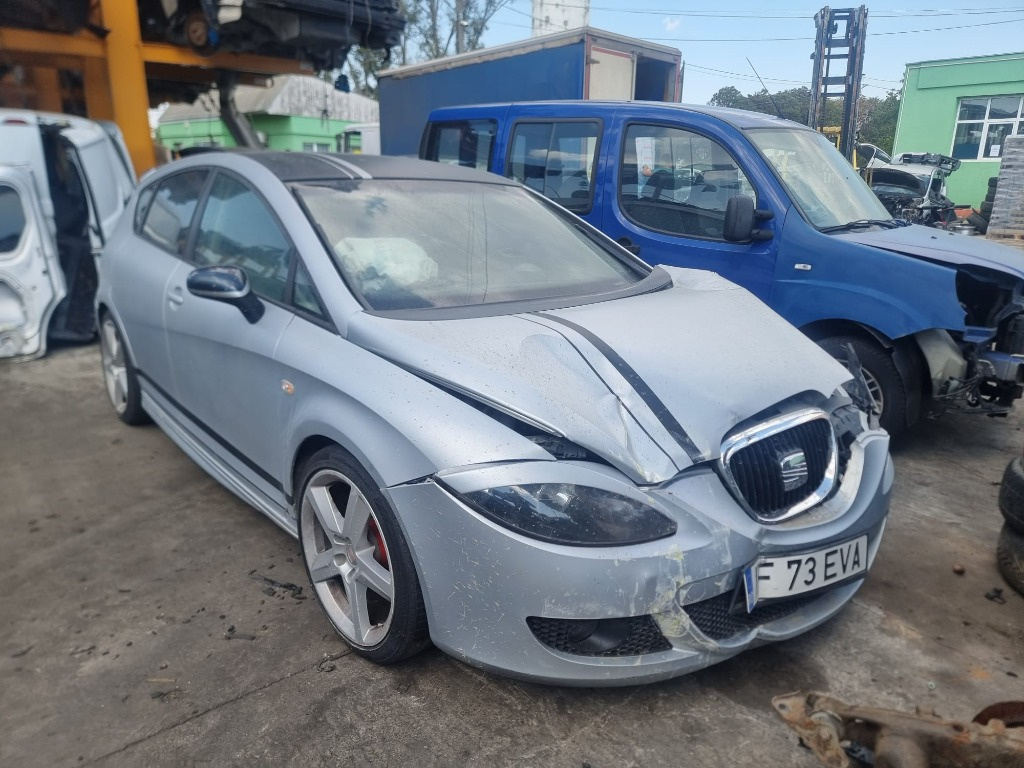 Rulou polita portbagaj Seat Leon 2006 hatchback 1.9 tdi BKC