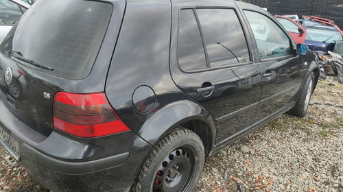 Rulou polita portbagaj Volkswagen Golf 4