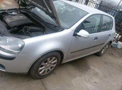 Rulou polita portbagaj Volkswagen Golf 5 2004 Hatc