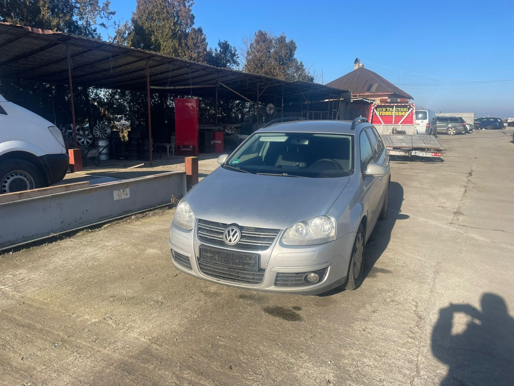 Rulou polita portbagaj Volkswagen Golf 5 2008 Break 1.9