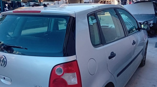 Rulou polita portbagaj Volkswagen Polo 6