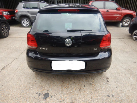 Rulou polita portbagaj Volkswagen Polo 6R 2011 HATCHBACK 1.2 i CGPB