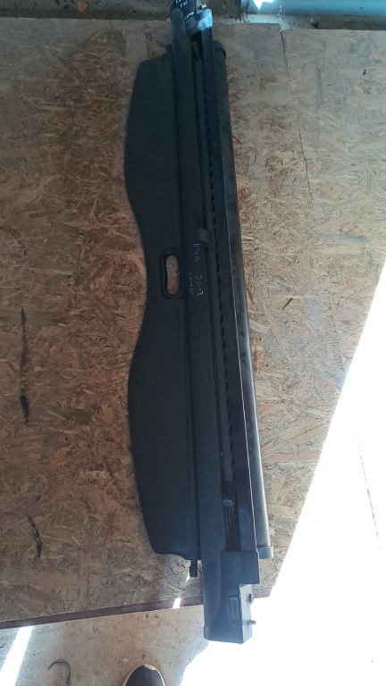 Rulou portbagaj BMW Seria 3 E46 an 2003 cod piesa Rfn8