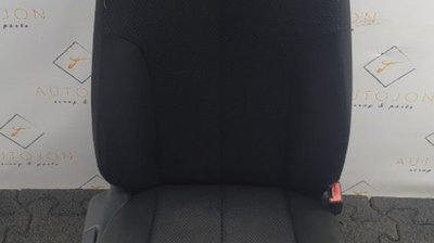 Scaun dreapta fata Volkswagen Passat B6 (3C5) 2.0 