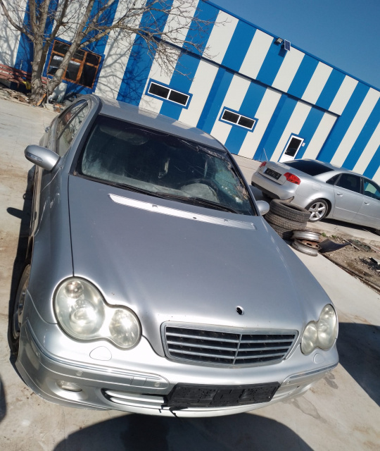 Scaun fata stanga Mercedes-Benz C-Class W203 [2000