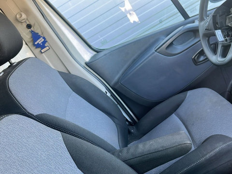 Scaun stanga fata Opel Vivaro B 2017