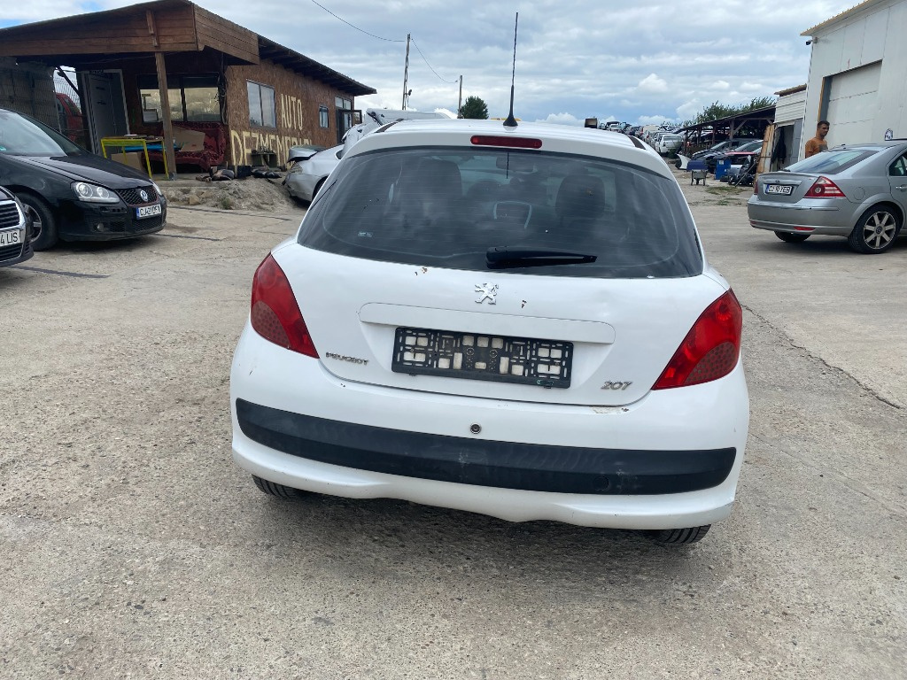 Scaune fata Peugeot 207 2006 hatchback 1