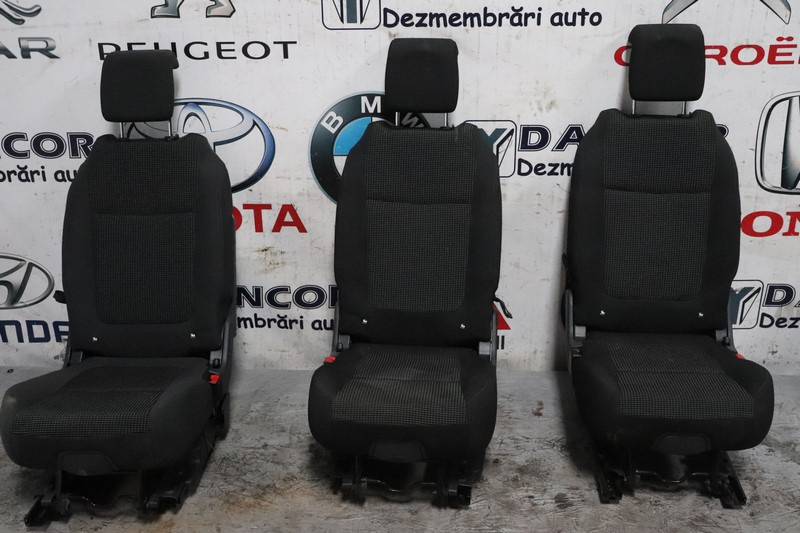 SCAUNE SPATE INDIVIDUALE PEUGEOT 5008 AN : 2011