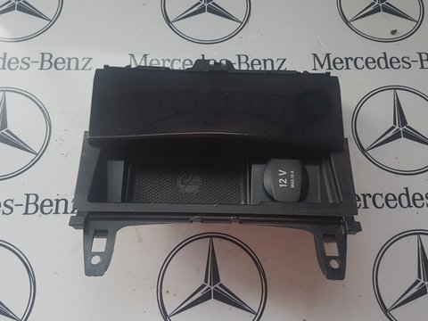 Scrumiera Mercedes C class W204