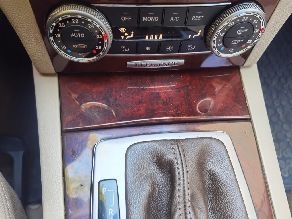 Scrumiera Mercedes C220 cdi W204 an 2007-2010