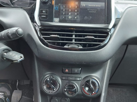 Scrumiera Peugeot 208 2017 Hatchback 1.6 HDI DV6FE