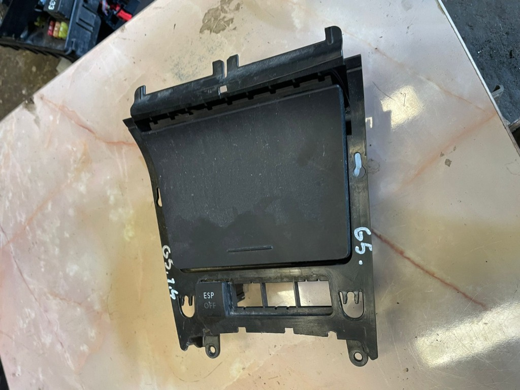 Scrumiera + suport Vw Golf 5 Touran Caddy etc