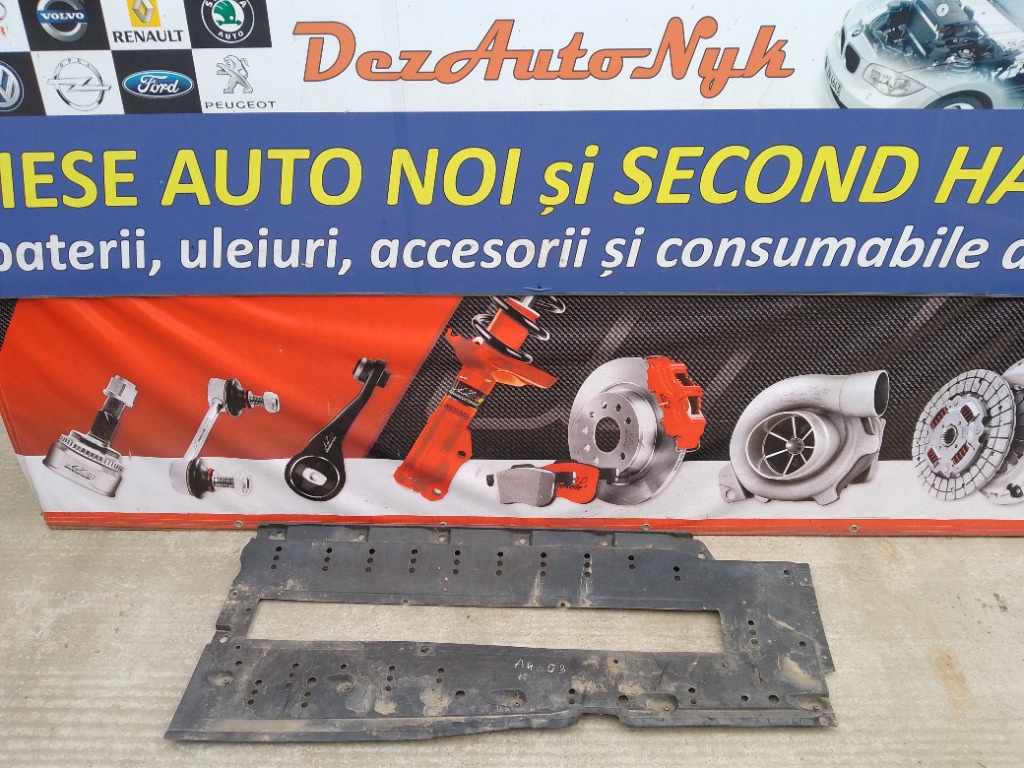 Scut caroserie podea dreapta Audi A4 B6 2002 BREAK 1.9 TDI. 8E0825208