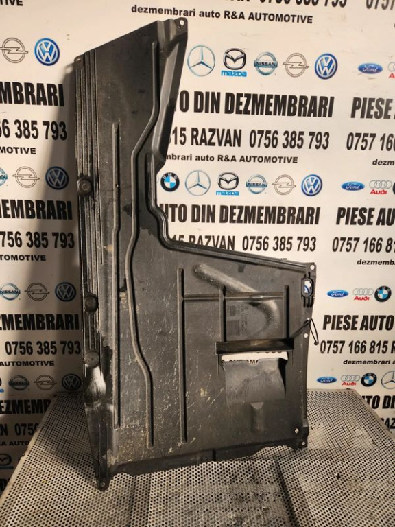 Scut Lateral Bmw F30 Cod 7241829 Dezmembrez Bmw F30 2.0 D N47 Manual Start Stop- Dezmembrari Arad