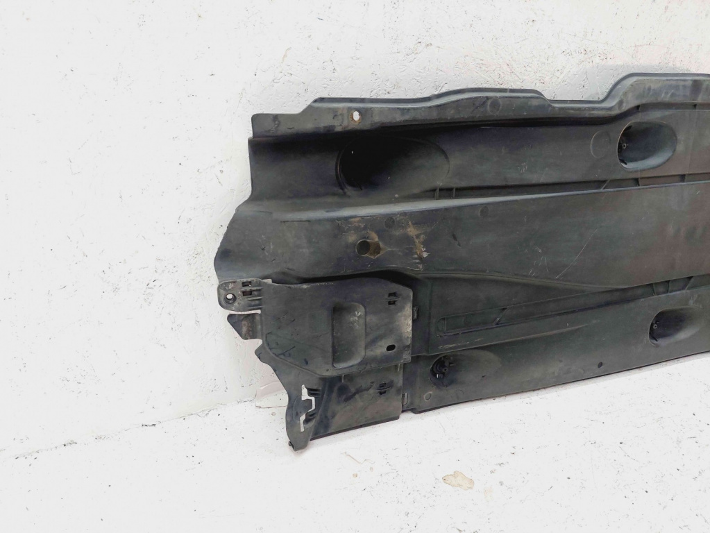Scut lateral dreapta Skoda Octavia 3 (5E