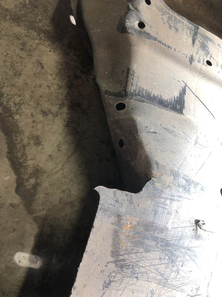 Scut lateral stanga Peugeot 5008 2020, C