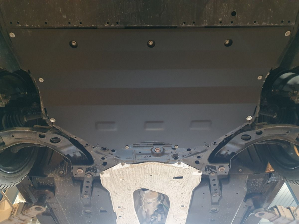 Scut motor metalic Mazda 3 2019-prezent