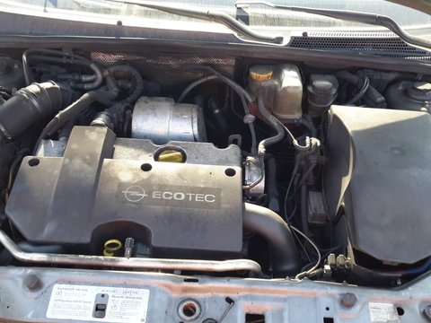 Scut motor plastic Opel Vectra C 2002 Hatchback 2.2