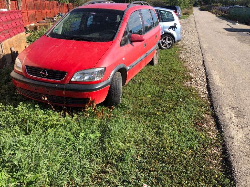 Scut motor plastic Opel Zafira 1999 Hatchback 1.8