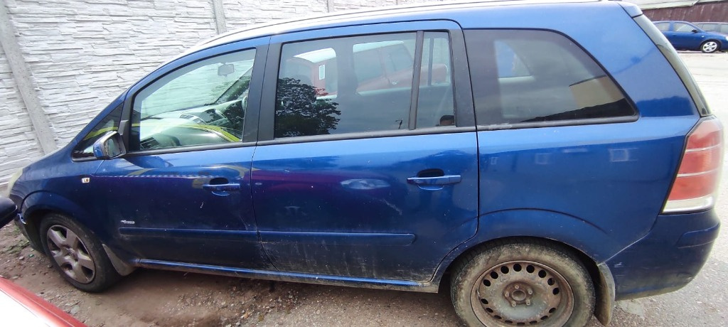 Scut motor plastic Opel Zafira B 2006 va