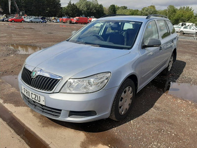 Scut motor plastic Skoda Octavia 2 2011 Break 1.2T