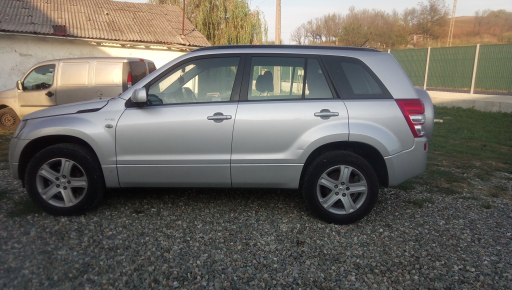 Scut motor plastic Suzuki Grand Vitara 2
