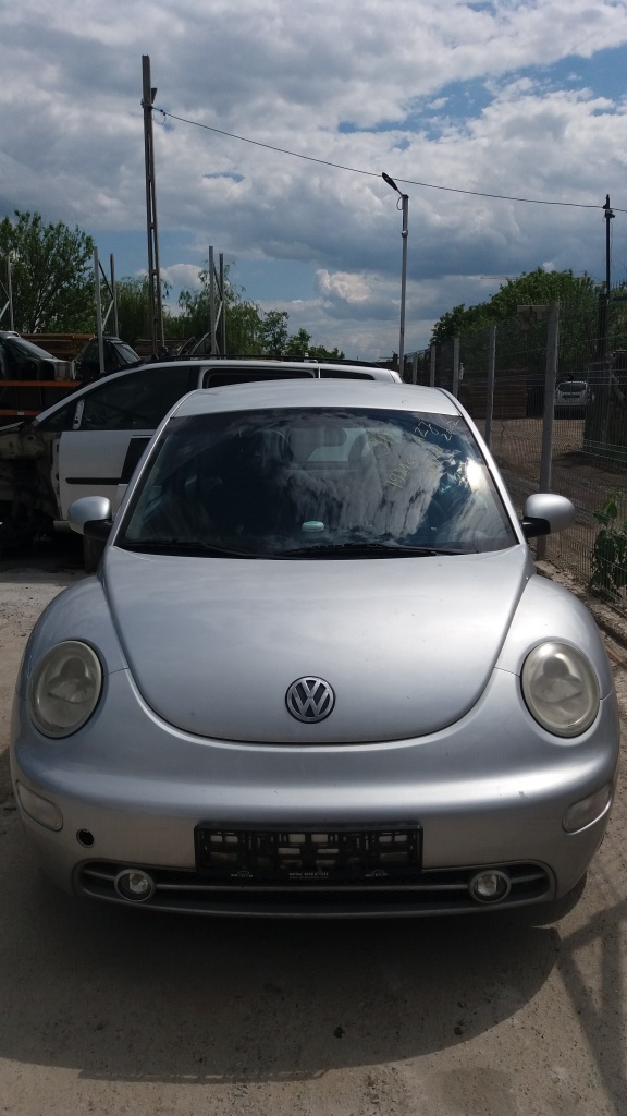 Scut motor plastic Volkswagen Beetle 2002 hatchback 2.0 benzina