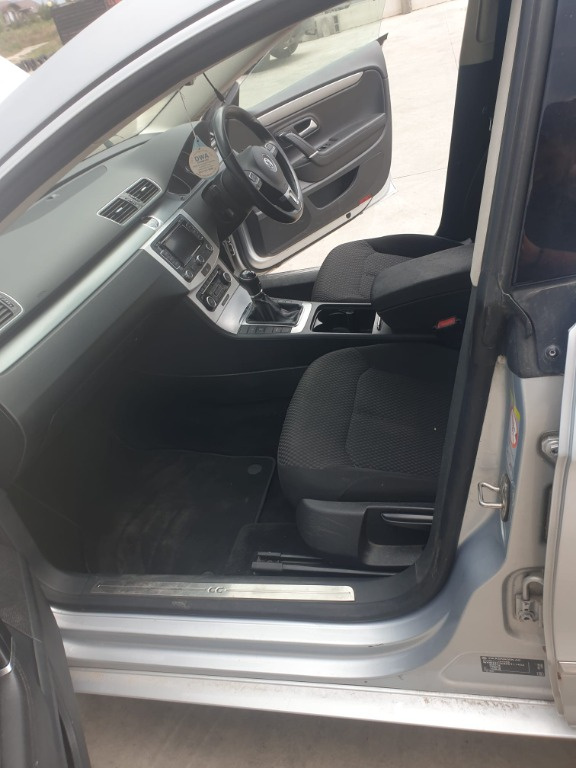 Scut motor plastic Volkswagen Passat CC 