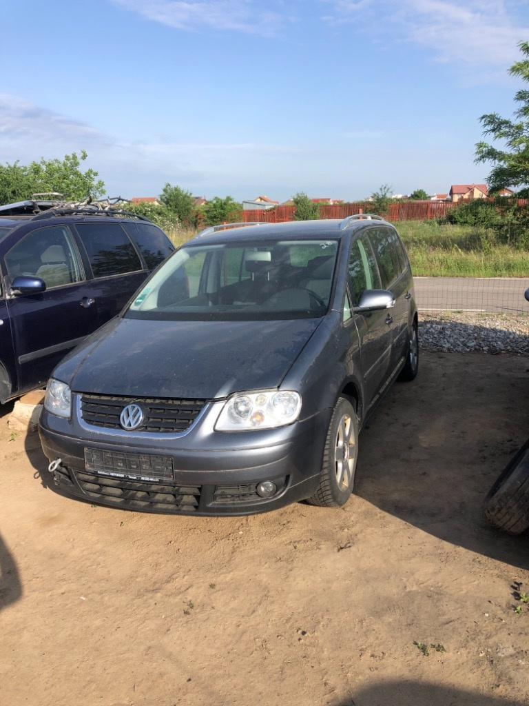Scut motor plastic Volkswagen Touran 2003 Hatchback 2.0